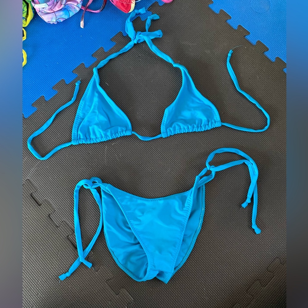 Blue bikini, S